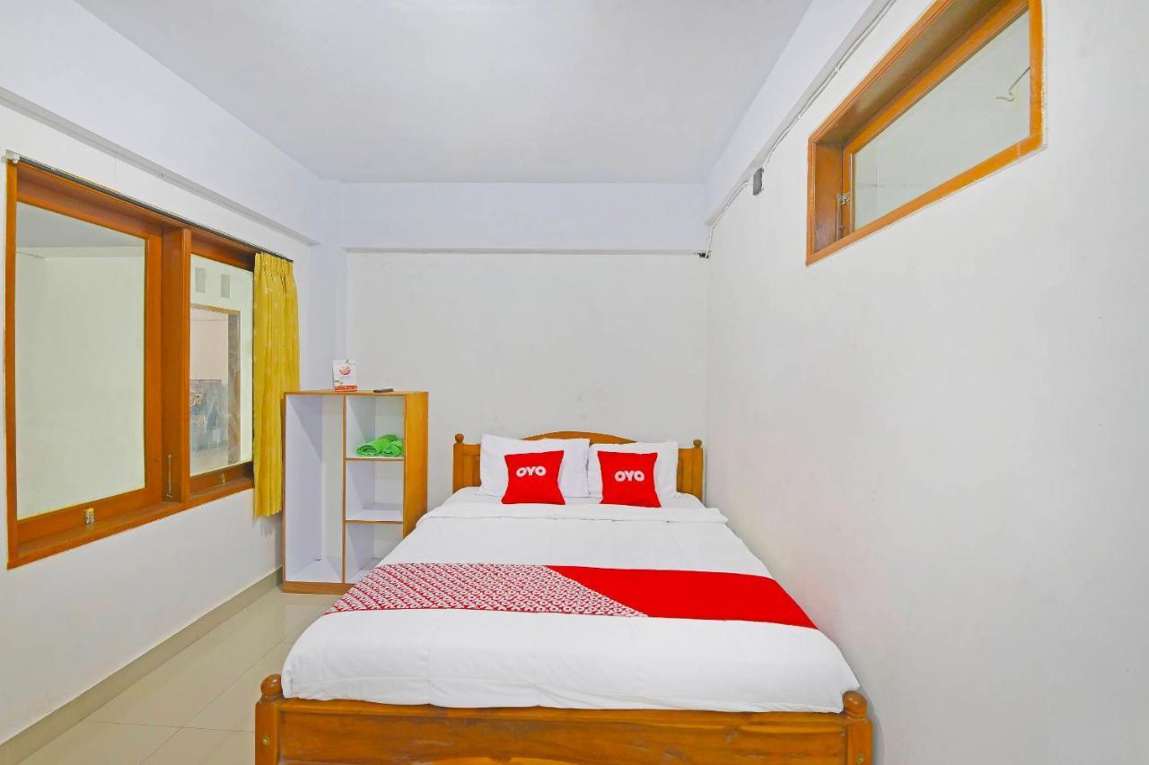 Oyo 90967 Soka Asri Guest House Darmasaba Exterior photo