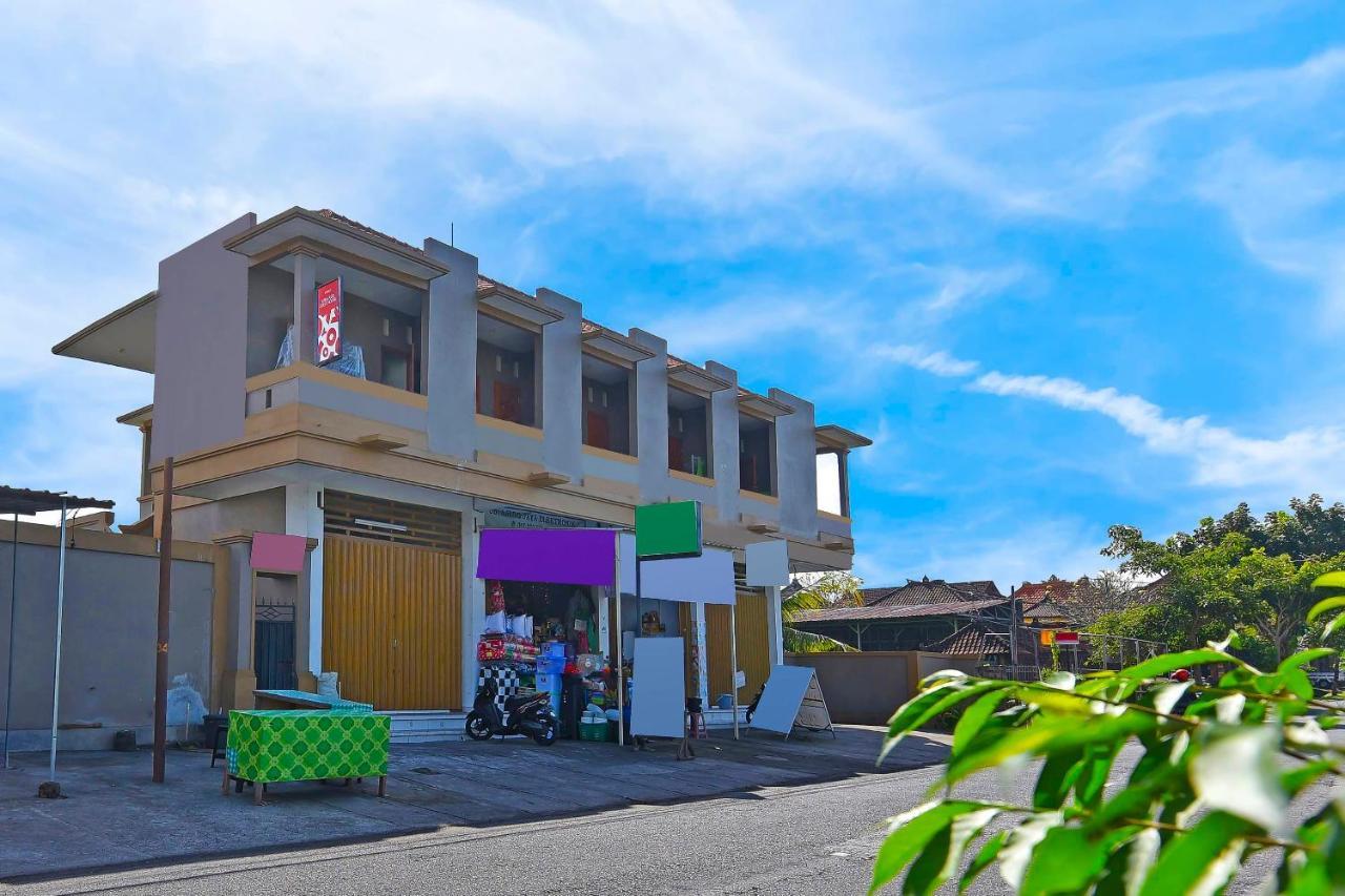Oyo 90967 Soka Asri Guest House Darmasaba Exterior photo